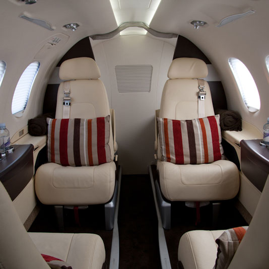 Phenom 100 interior